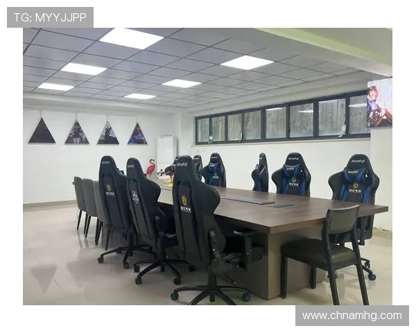 皇冠真人客户服务支持，全天候专业客服团队，及时解决玩家在游戏中的各种问题